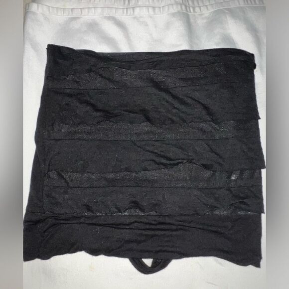 ❄️ MILEY CYRUS SLEEVELESS TOP- SIZE LARGE - Picture 4 of 4